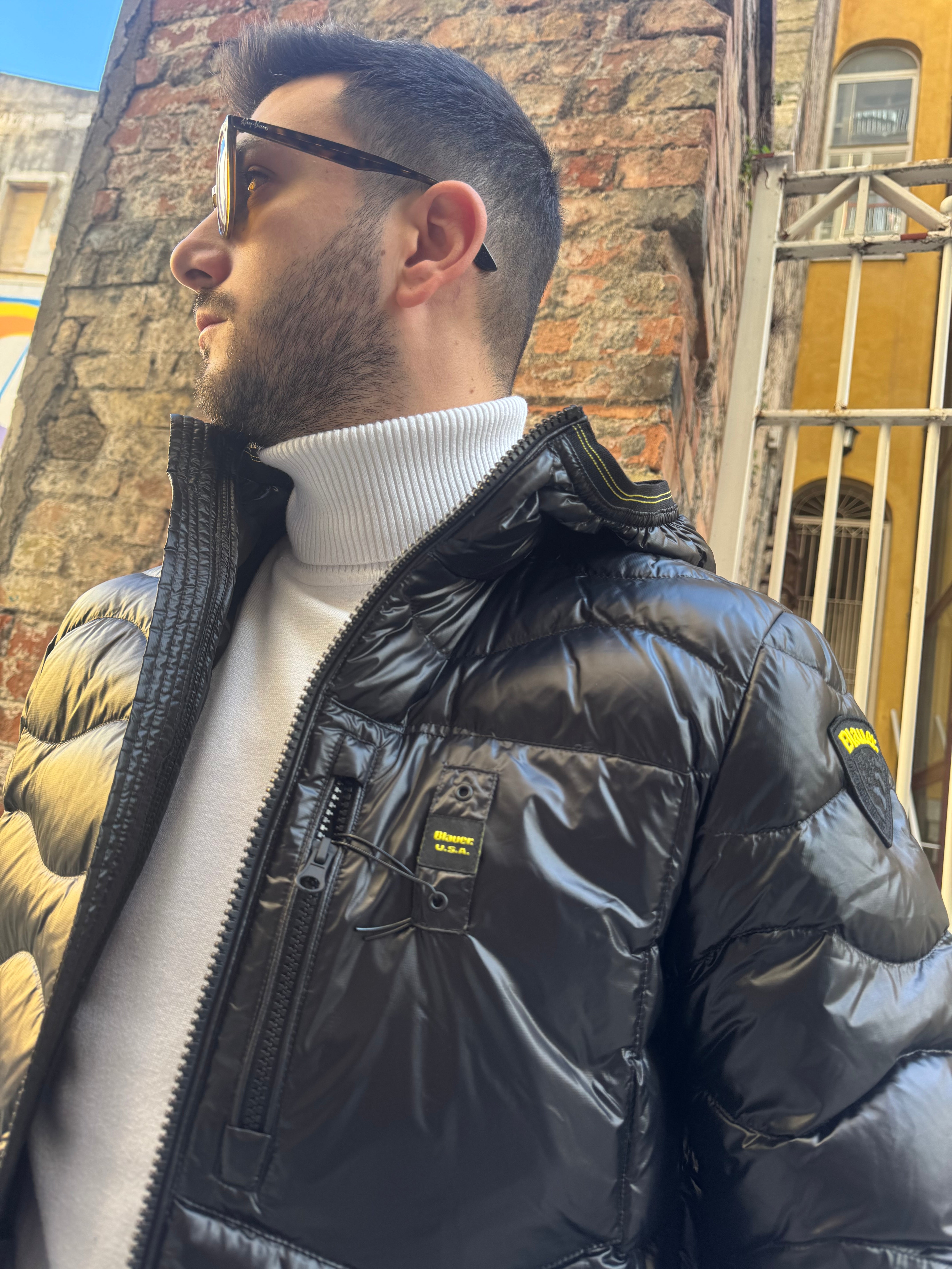 BLAUER WAVE B